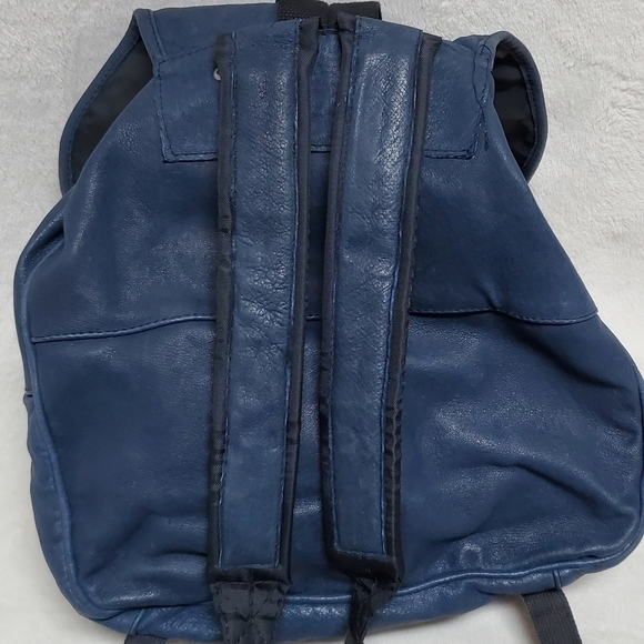 VINTAGE 70s Indigo Blue Textured Leather Large Backpack Overnight Weekend Bag main image 11